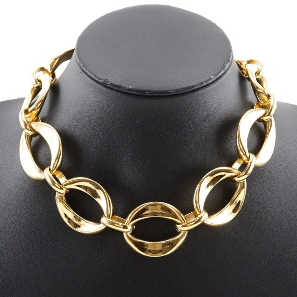 CHANEL Gold Necklace - Picture 2 of 8
